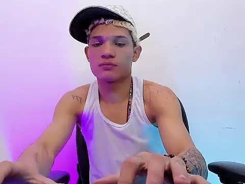 Snapshot of EL_VENEZOLANO_22CM chatting on 28, 11, 2025 EL VENEZOLANO 22CM online show from 28, 11, 2025