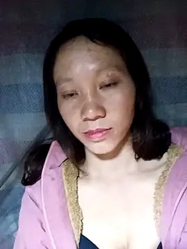 bonnie-00 online show from 2, 11, 2025