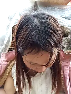 bonnie-00 online show from 25, 4, 2026