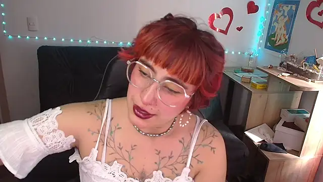 Miacatsito3 online show from 24, 4, 2026