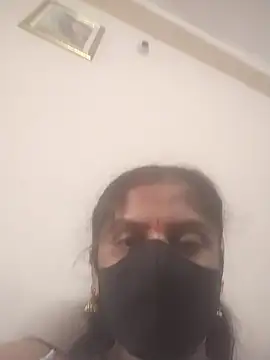 Snapshot of Sowjanya-telugu chatting on 26, 9, 2025 Sowjanya-telugu online show from 26, 9, 2025