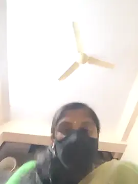 Snapshot of Sowjanya-telugu chatting on 17, 12, 2025 Sowjanya-telugu online show from 17, 12, 2025