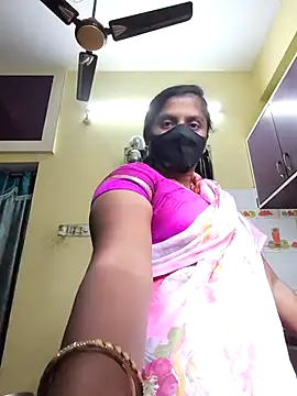 Snapshot of Sowjanya-telugu chatting on 18, 12, 2025 Sowjanya-telugu online show from 18, 12, 2025