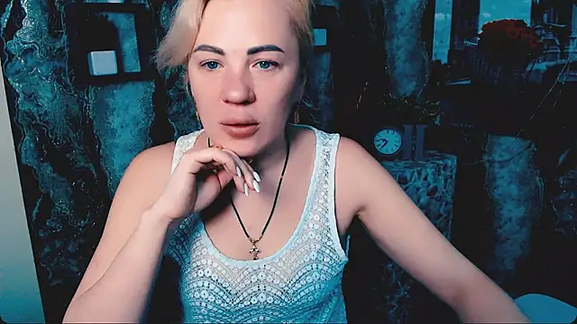 EmmaCat  online show from 8, 1, 2026