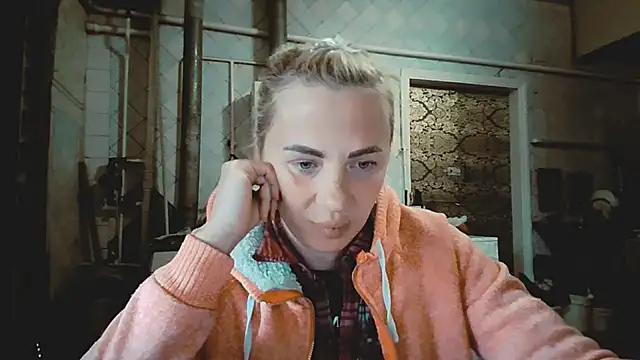 EmmaCat  online show from 29, 4, 2026