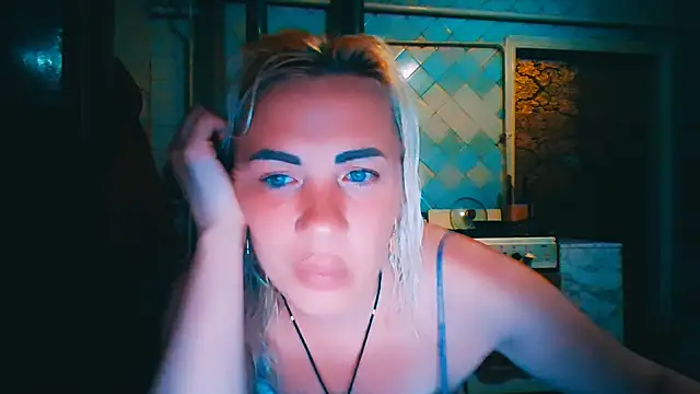 EmmaCat  online show from 10, 6, 2026
