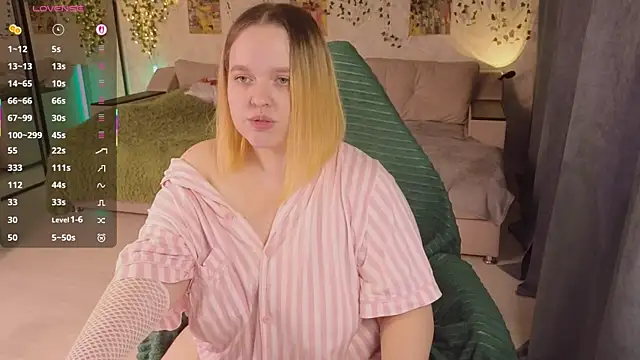 Aki nohana online show from 23, 10, 2025