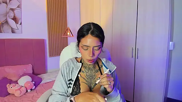 Snapshot of KoraRousee chatting on 27, 9, 2025 KoraRousee online show from 27, 9, 2025