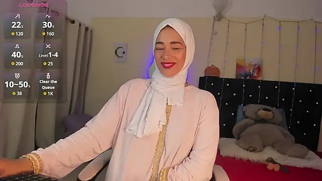 ShanaJamil online show from 23, 4, 2026