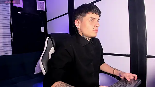 Declan-Fox online show from 3, 10, 2025