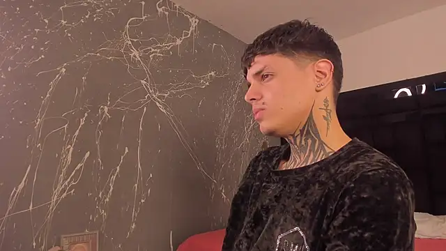 Declan-Fox online show from 7, 11, 2025