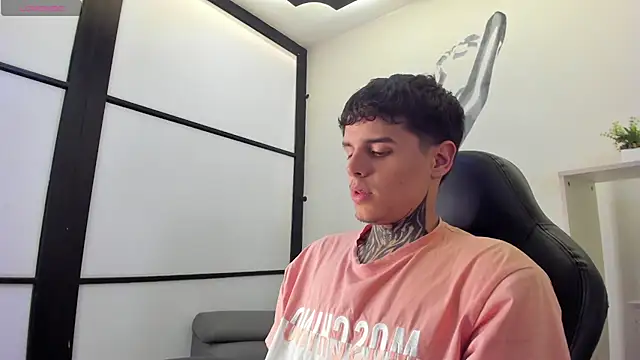 Declan-Fox online show from 12, 11, 2025