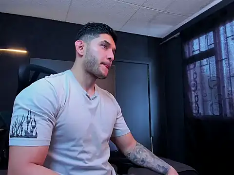 Snapshot of RichardMilleer chatting on 8, 10, 2025 RichardMilleer online show from 8, 10, 2025