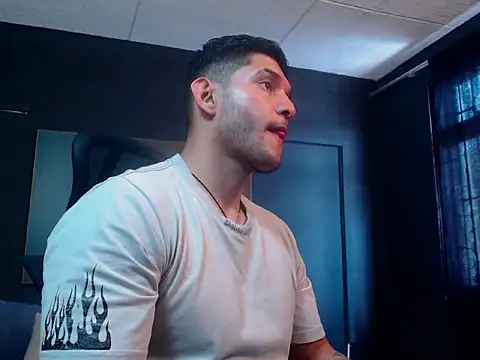 Snapshot of RichardMilleer chatting on 25, 11, 2025 RichardMilleer online show from 25, 11, 2025