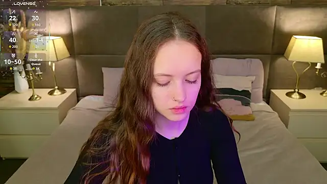 Snapshot of SallyPinkman chatting on 4, 10, 2025 SallyPinkman online show from 4, 10, 2025