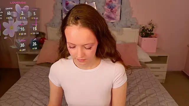 Snapshot of SallyPinkman chatting on 12, 10, 2025 SallyPinkman online show from 12, 10, 2025