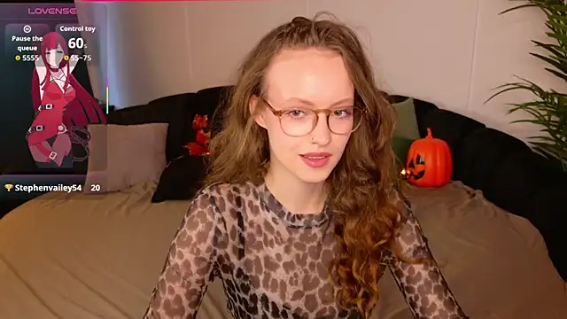 Snapshot of SallyPinkman chatting on 21, 10, 2025 SallyPinkman online show from 21, 10, 2025