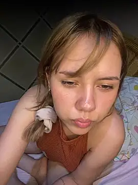 coupleyys online show from 12, 6, 2026