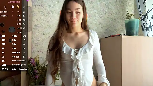 Cuteviola online show from 21, 4, 2026