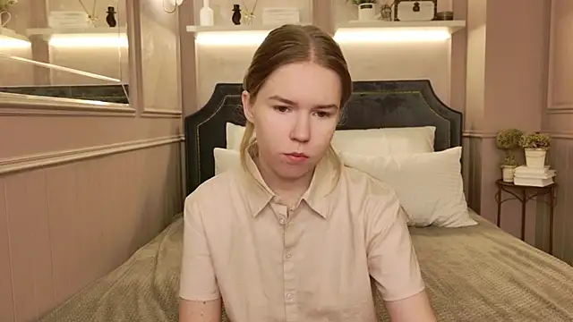 Alida Brice online show from 14, 12, 2025