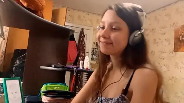 QutieDaSweet online show from 29, 9, 2025