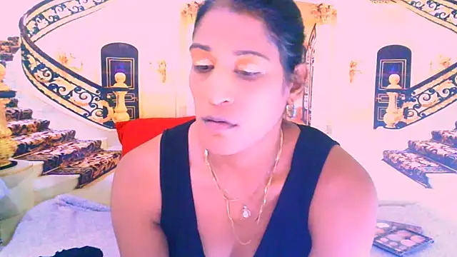 IndianSexcSmyle online show from 22, 4, 2026