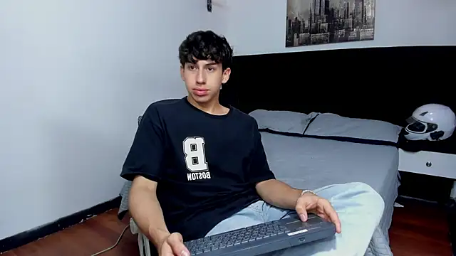 Snapshot of Aaron_Spencer13 chatting on 13, 9, 2025 Aaron Spencer13 online show from 13, 9, 2025