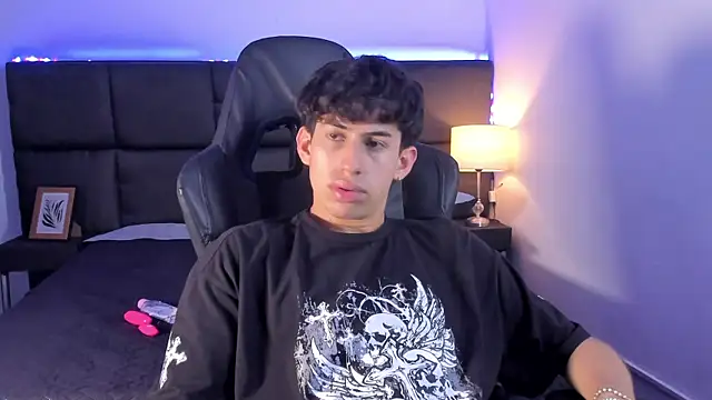 Snapshot of Aaron_Spencer13 chatting on 1, 10, 2025 Aaron Spencer13 online show from 1, 10, 2025