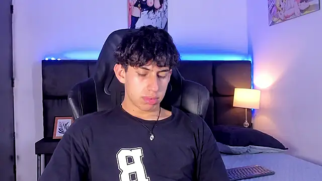 Snapshot of Aaron_Spencer13 chatting on 7, 10, 2025 Aaron Spencer13 online show from 7, 10, 2025