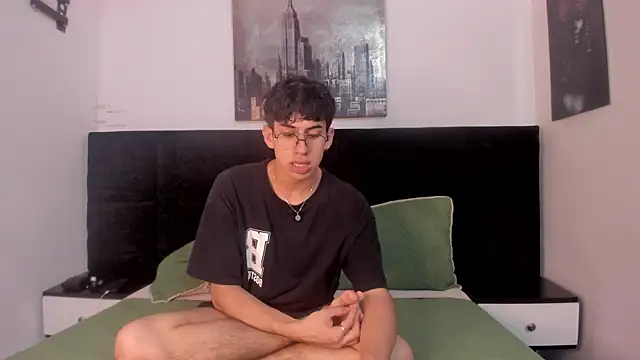 Snapshot of Aaron_Spencer13 chatting on 6, 11, 2025 Aaron Spencer13 online show from 6, 11, 2025