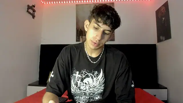 Snapshot of Aaron_Spencer13 chatting on 24, 11, 2025 Aaron Spencer13 online show from 24, 11, 2025