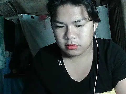 Huntrix2025 online show from 15, 4, 2026