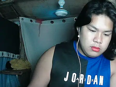 Huntrix2025 online show from 22, 4, 2026