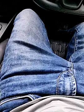 Snapshot of lickingspecilist chatting on 6, 10, 2025 lickingspecilist online show from 6, 10, 2025