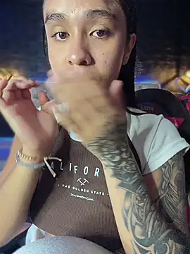 Isabella-Teen online show from 6, 3, 2026