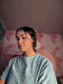 Isabella-Teen online show from 22, 4, 2026