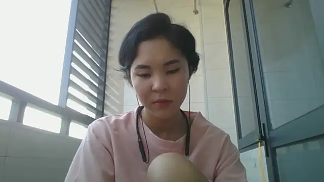 JennyCarpenter online show from 2, 10, 2025