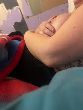 Snapshot of Mags1061 chatting on 18, 2, 2026 Mags1061 online show from 18, 2, 2026