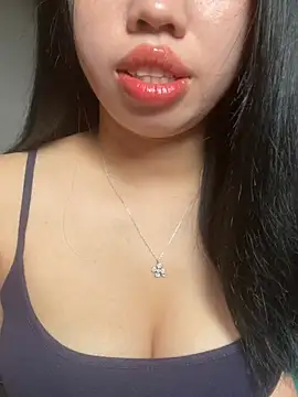 Snapshot of Rose-babyx chatting on 10, 5, 2026 Rose-babyx online show from 10, 5, 2026