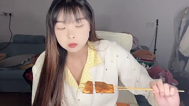Akong11 online show from 23, 4, 2026