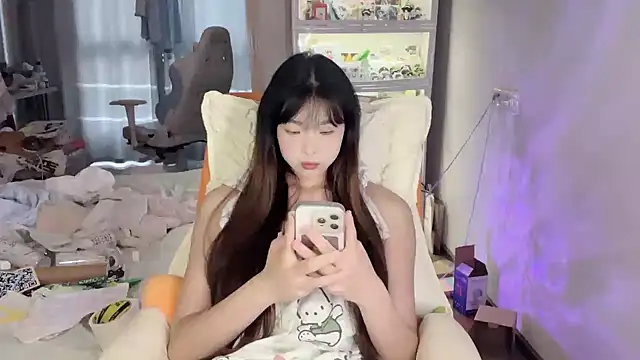 Snapshot of Akong11 chatting on 10, 7, 2026 Akong11 online show from 10, 7, 2026
