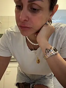 ainaht online show from 24, 4, 2026