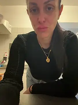 Snapshot of ainaht chatting on 6, 5, 2026 ainaht online show from 6, 5, 2026