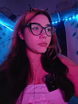 MegXo online show from 27, 2, 2026