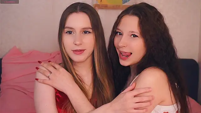 GabrielleLynchard online show from 4, 11, 2025