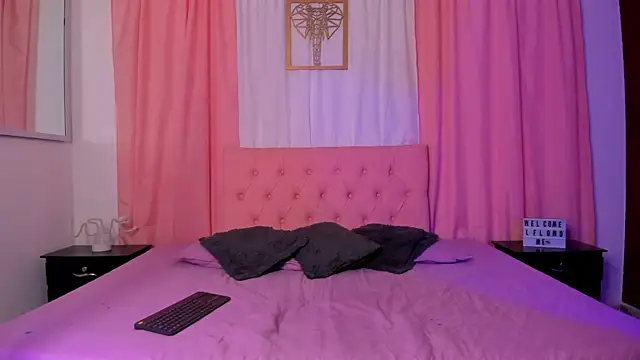 Nova Luv  online show from 11, 10, 2025