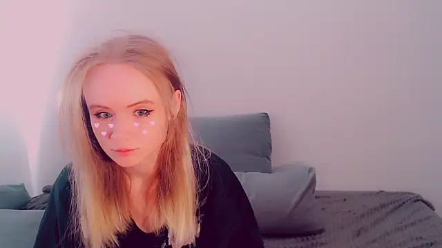 AliceNya cute online show from 28, 4, 2026