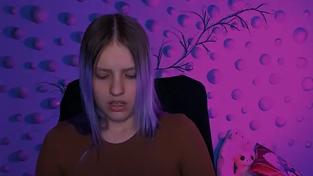 kaela spell  online show from 29, 4, 2026