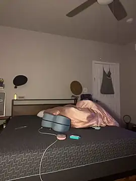 Texxaspearl online show from 6, 10, 2025