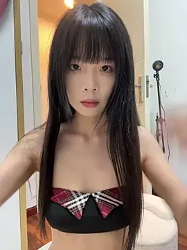 qiqi x online show from 28, 4, 2026